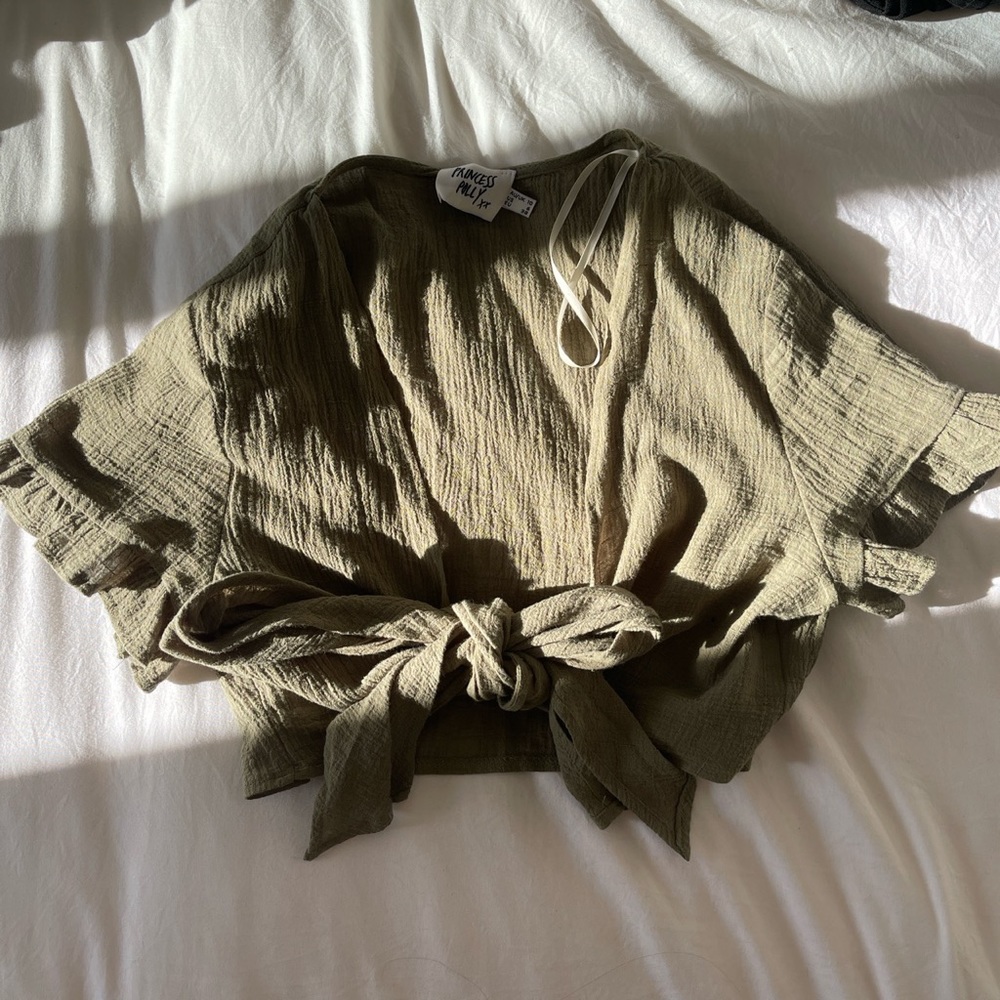Army green wrap crop top from princess polly!